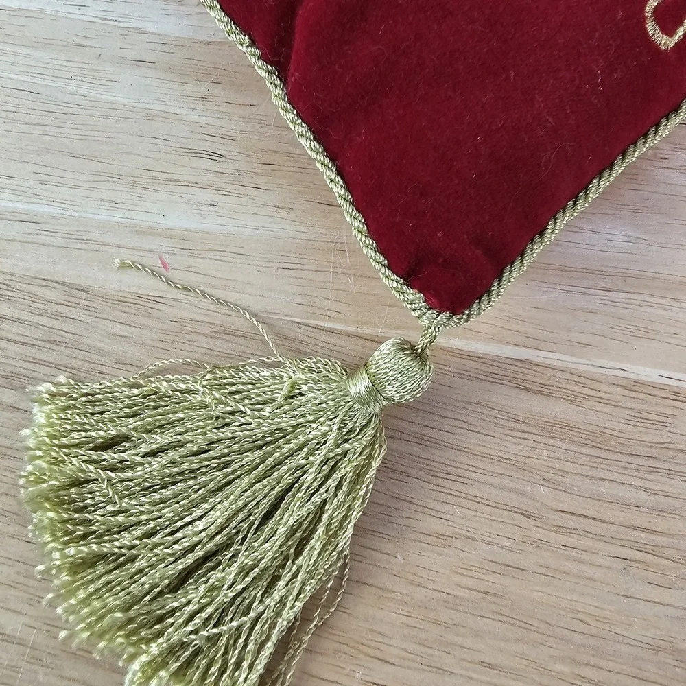 No‎ Peeking Door Hanger Pillow Red Gold Velour Plush Christmas Holiday Decor